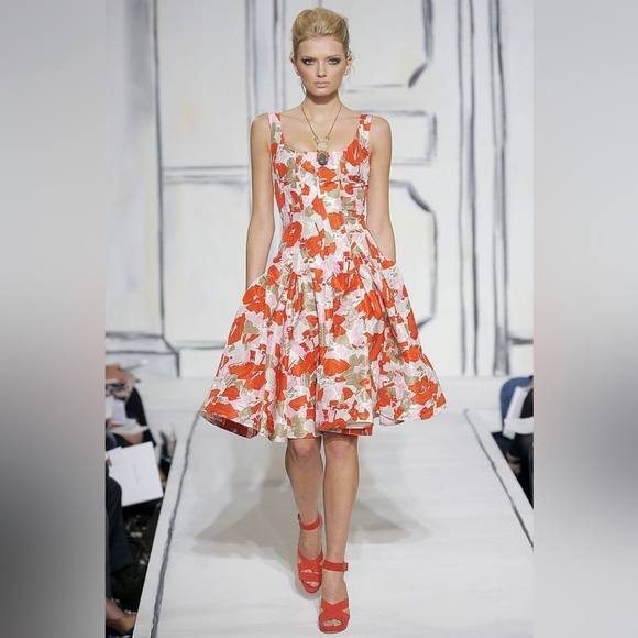 *$5,000 OSCAR DE LA RENTA STUNNING WHT RED PINK FLORAL SILK RUNWAY DRESS US 10 - Picture 6 of 13